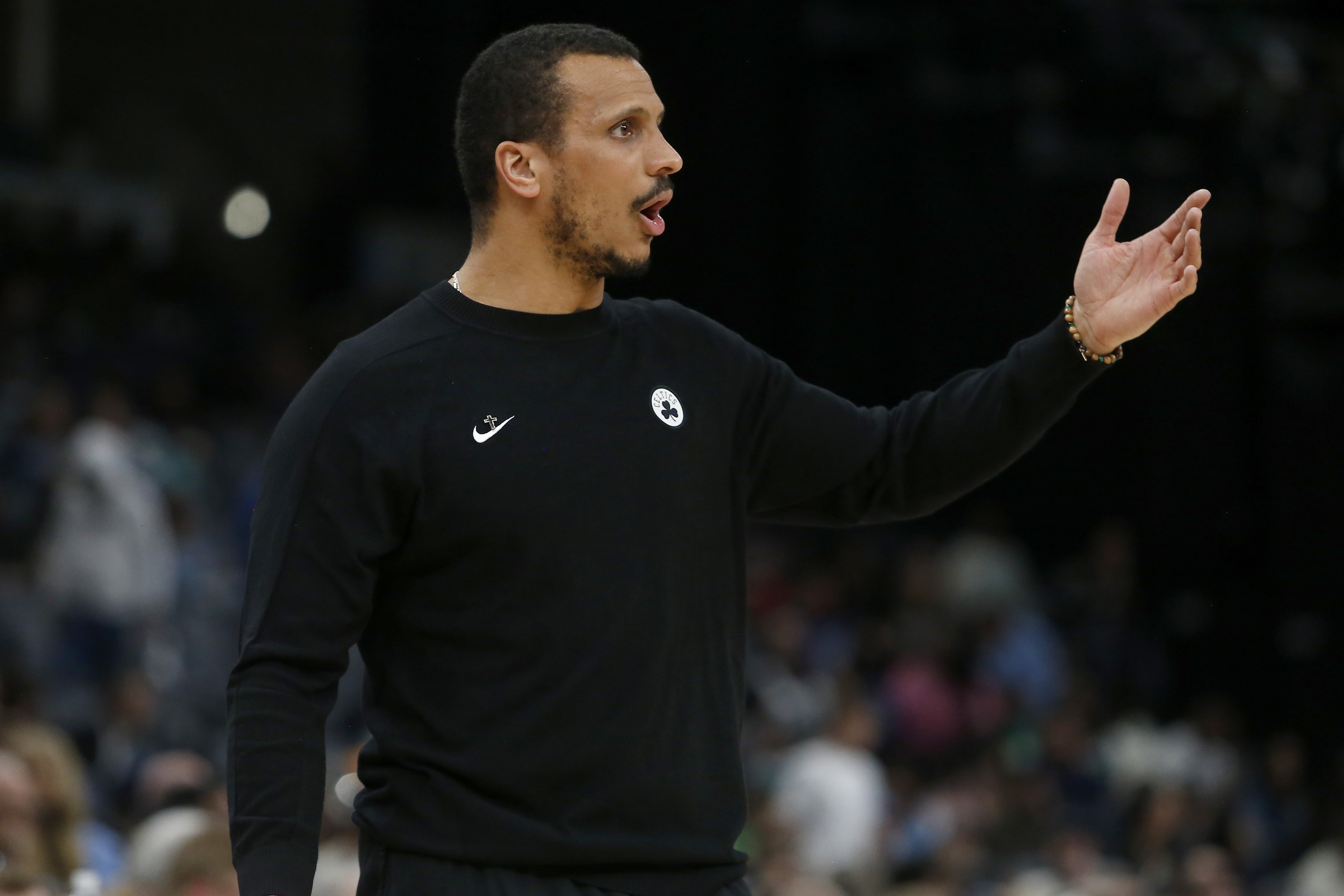 世界杯比赛直播软件下载-马祖拉谈心态：得抓住那些确定的事 布朗扛起了球队在不断进步